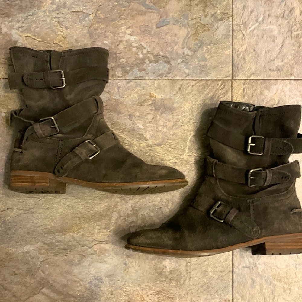 Ankle boots